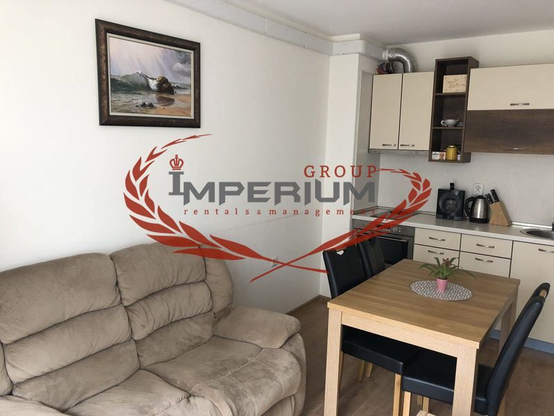 Дава се под наем Двустаен апартамент в Варна, Изгрев - 55 кв.м за 382.5 € - Снимка #1