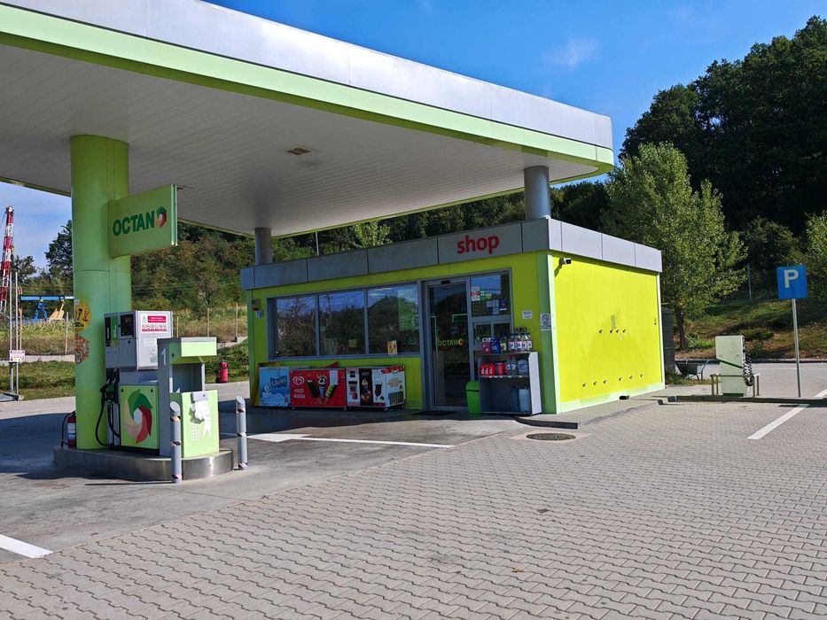 De vanzare Statie de distributie carburanti functionala, dotata cu echipamente moderne, cu toate autorizatiile valabile