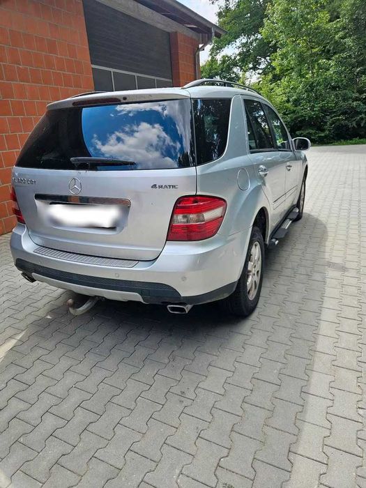 Mercedes Benz ML320