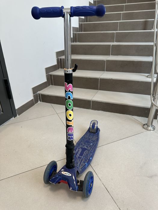 Продам детский самокат