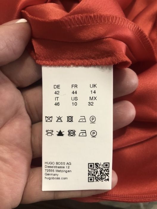 Платье Hugo Boss новое