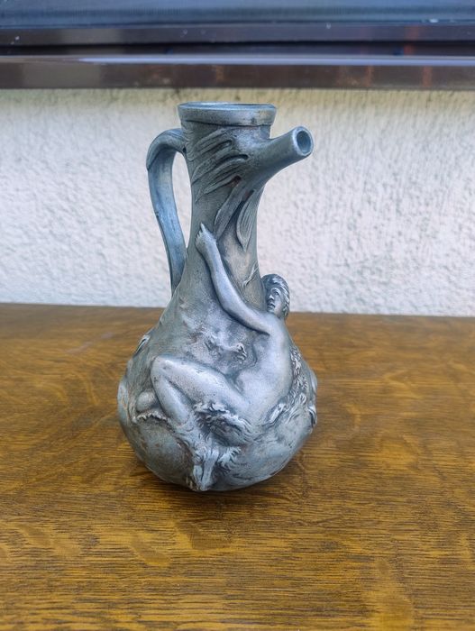 De vânzare carafa/vaza veche Art Nouveau semnata Gravier