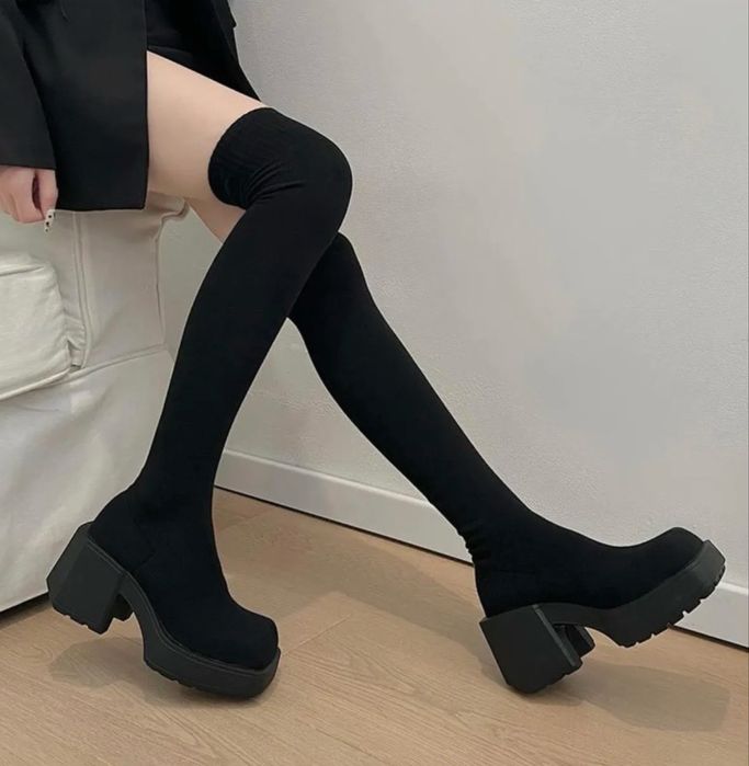 Стильные сапоги стрейч