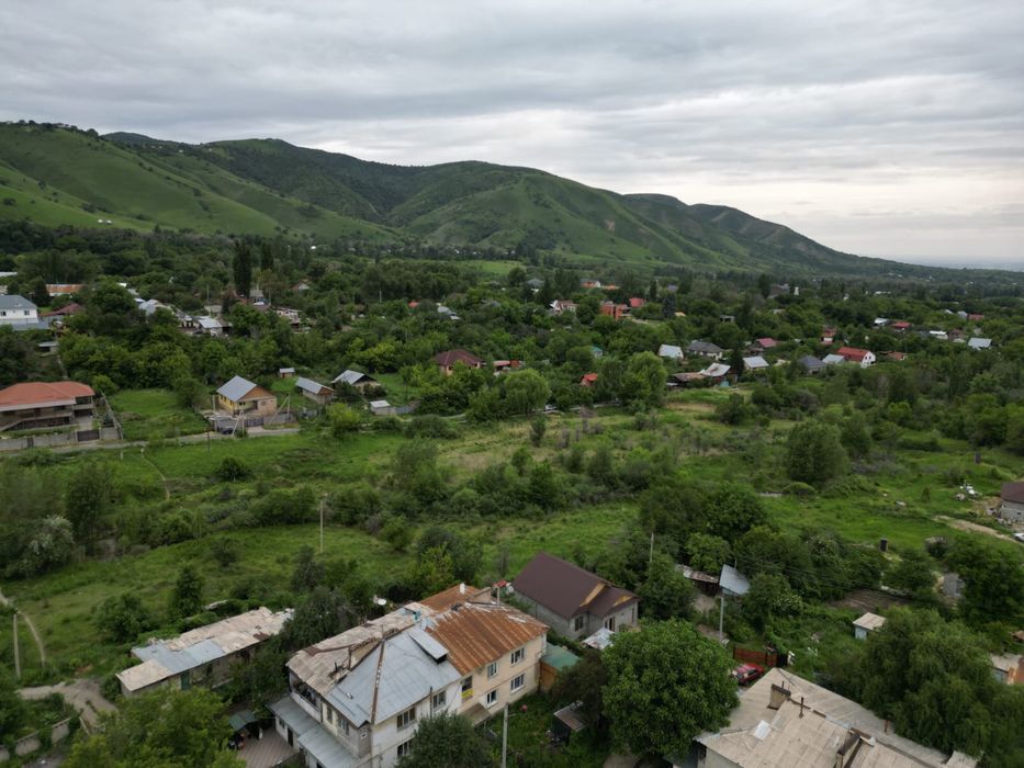 Продам земельный участок 63 сотки