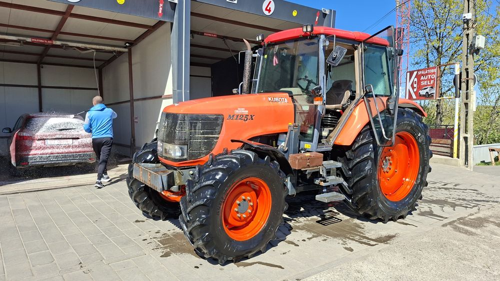 Tractor Kubota 120 cp 4x4