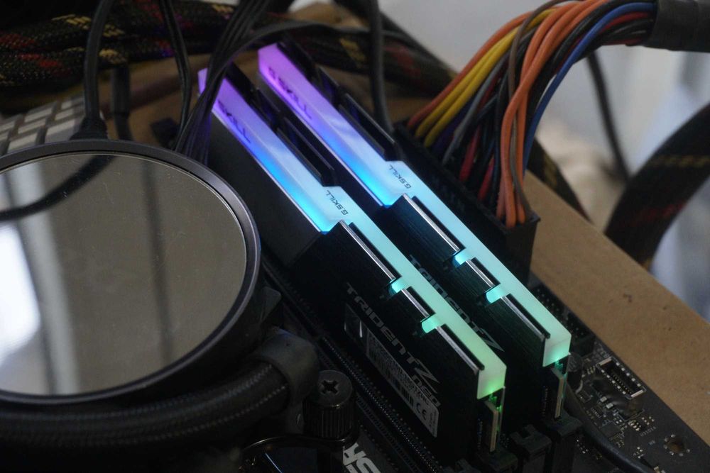 16GB 2x8 RAM DDR4 3600 MT's CL 16 G.Skill Trident Z Neo RGB / Вкл.ДДС