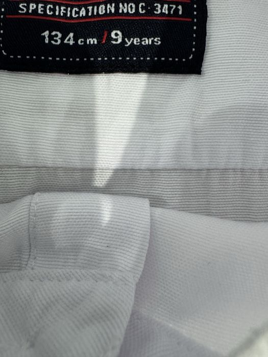 Бяла риза за момче