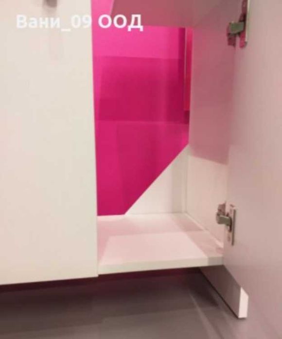 Шкаф за мивка с класически дизайн