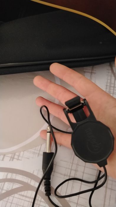 Гитара акустическая