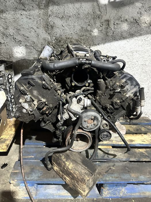 Двигател N62b40 306hp