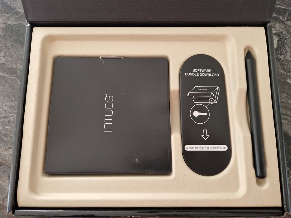 Графичен таблет Wacom Intuos Art Pen & Touch