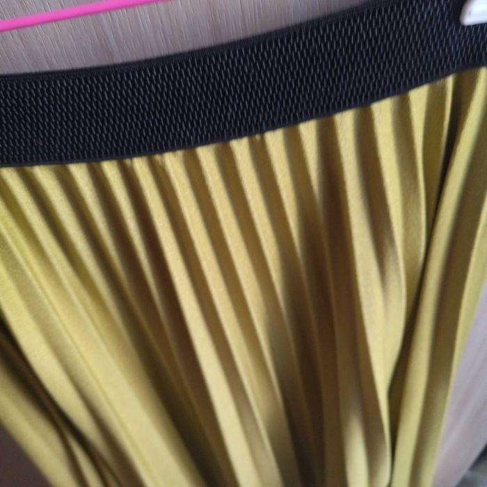 Поли солей и плисе средна дължина