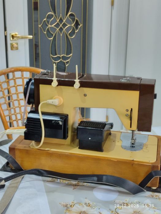 Немецкая швейная машинка Веритас