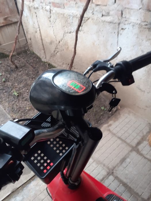 Електрическа триколка с задно задвижване.