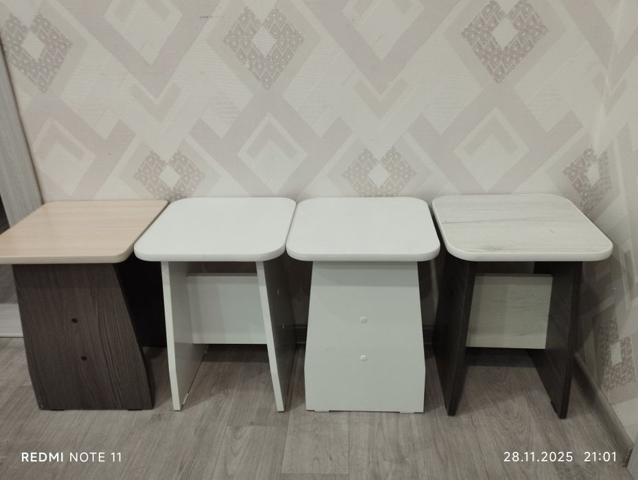 Продам кухонный стол