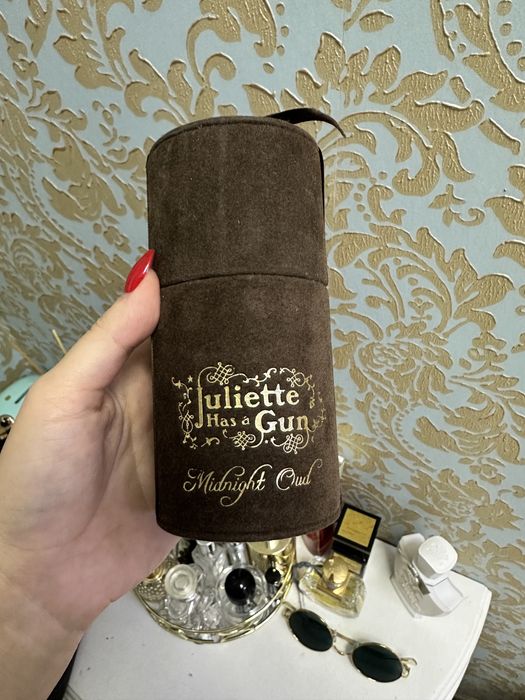 Midnight oud Guliette has a gun