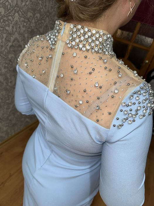 Срочно продам платья