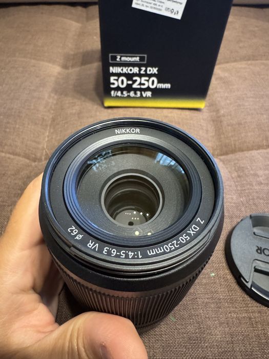 Продавам обектив Nikon Nikkor Z DX 50-250