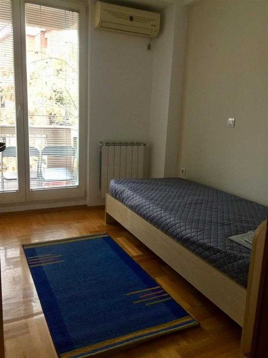 Дава се под наем Тристаен апартамент в Бургас, Лазур - 70 кв.м за 280.5 € - Снимка #5