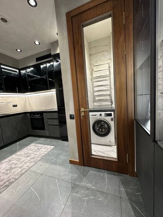 Продается 2х ком кв-ра, ЖК Mirabad Avenue, ор-р: гост. Россия, 90,6м²