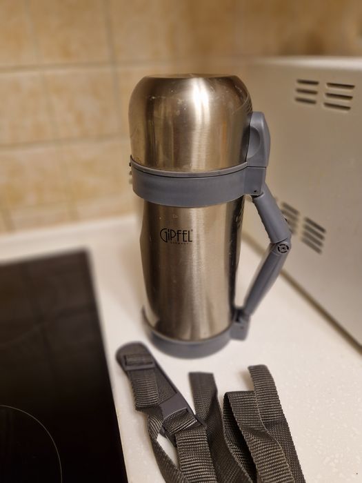 Термос металлический Gippfel
