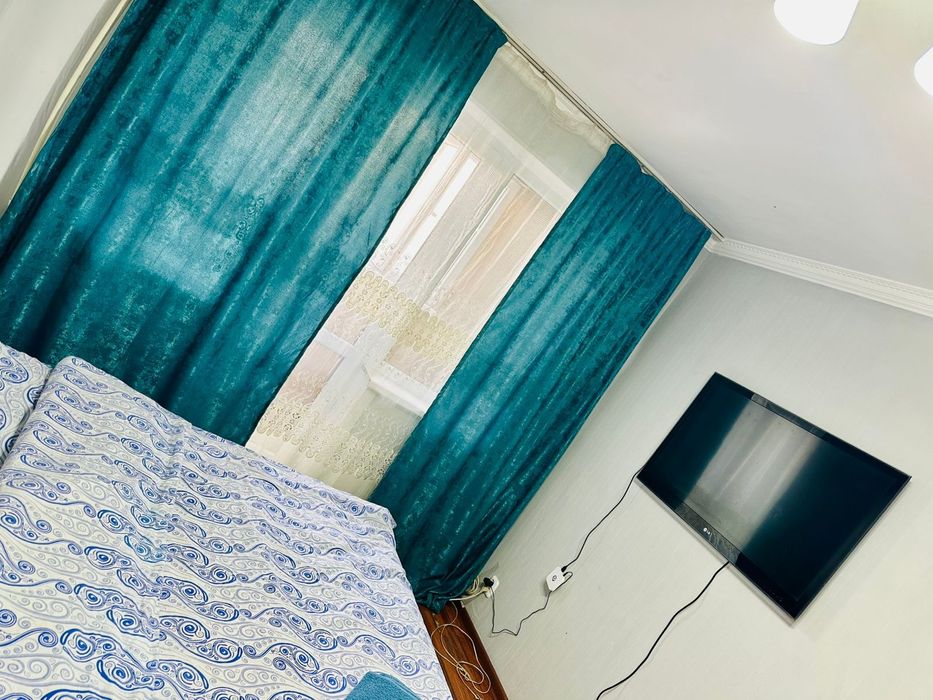 Сдаётся квартира в центре города. Все удобства. Есть Wi-Fi, TV.