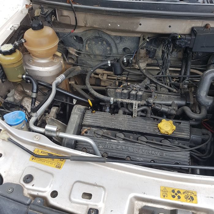 Ленд ровър на части бензин