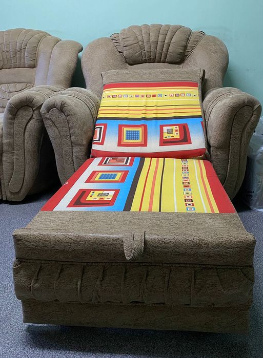 Продам диван с креслом б/у