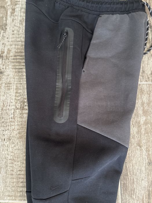 Pantaloni Nike Tech  M