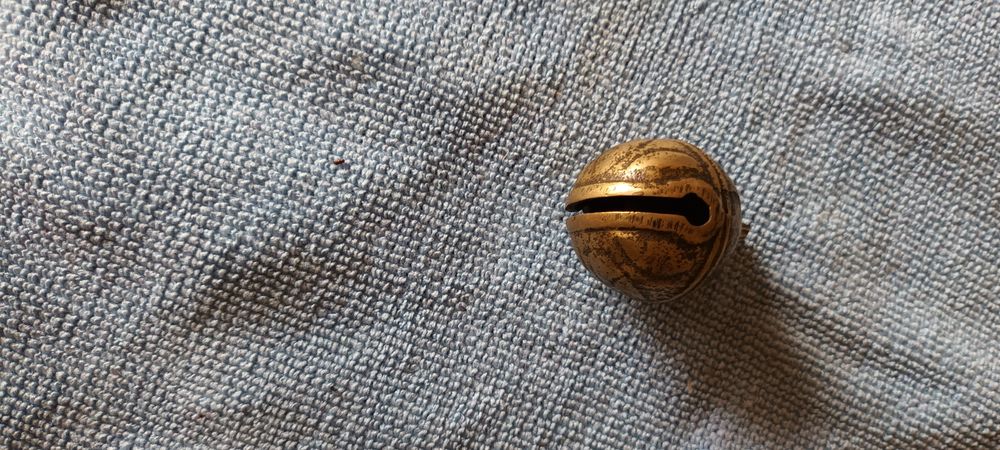 Много старо звънче за конска украса