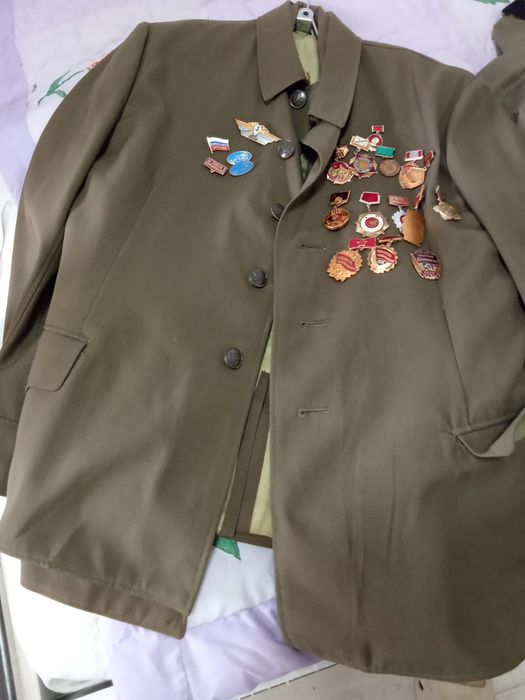 Китель, по 10000тг.