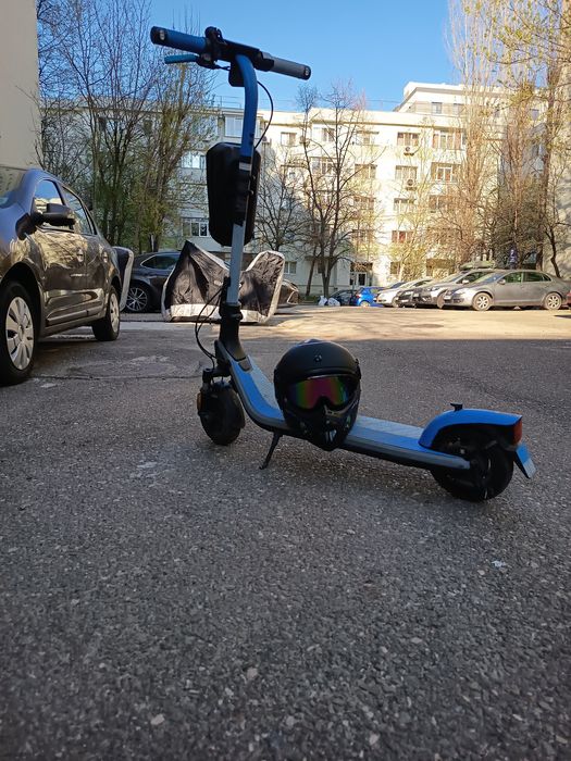 Trotineta electrica Ninebot Kickscooter E2 -stare foarte buna