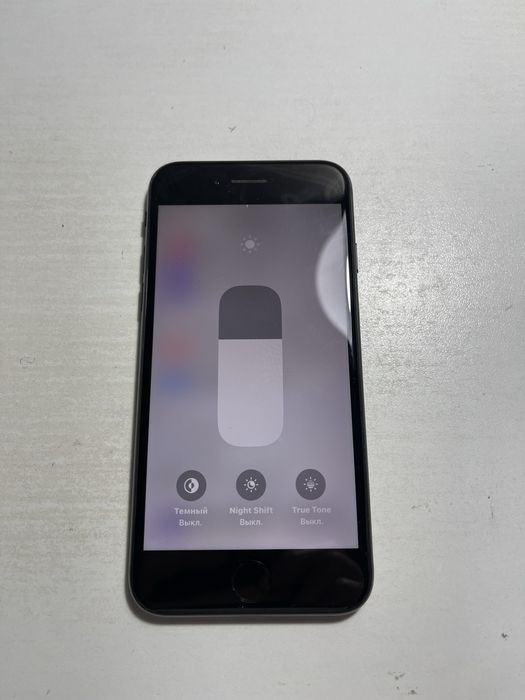 Продам iPhone SE 2 на 128gb