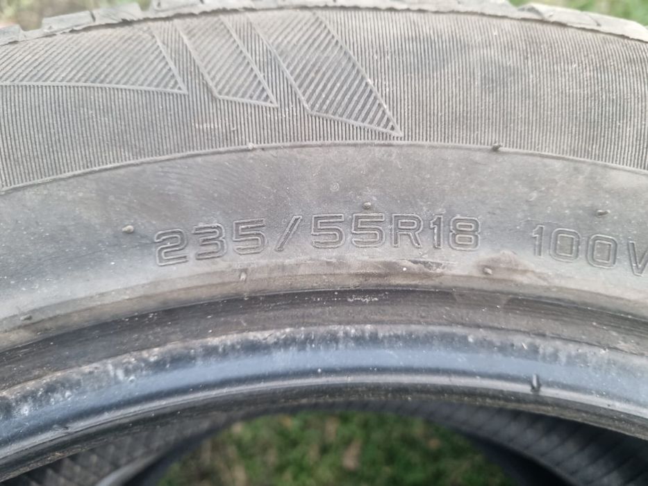 Продам шины летние 235/55R18