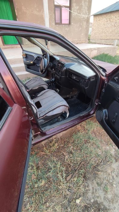 Авто Опель вектра