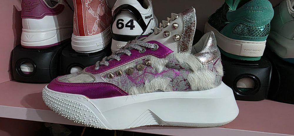 Adidais femei Delakaya