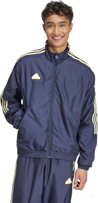 adidas фирменная куртка из США