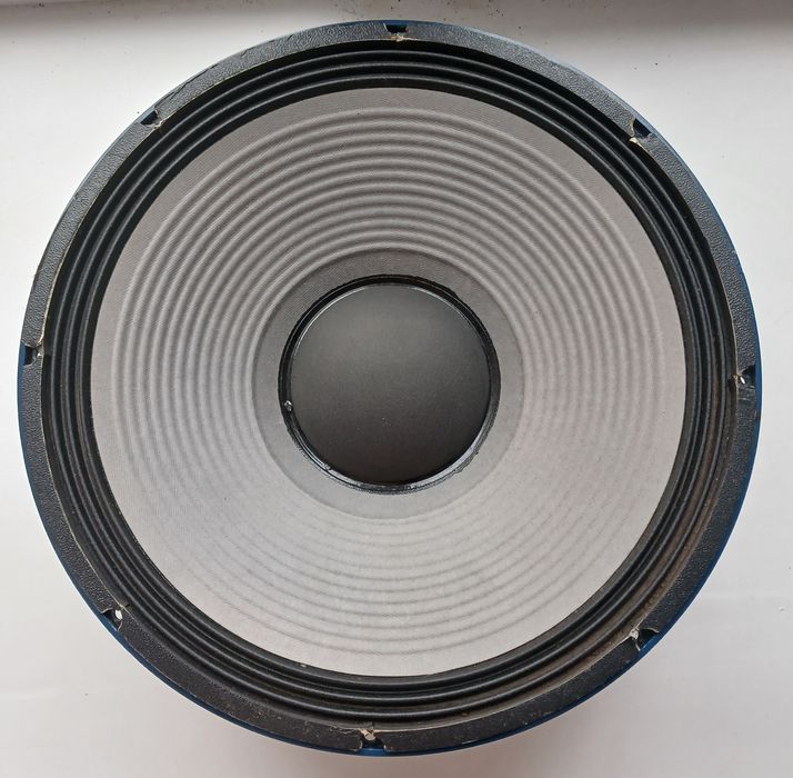 Продам динамик новый