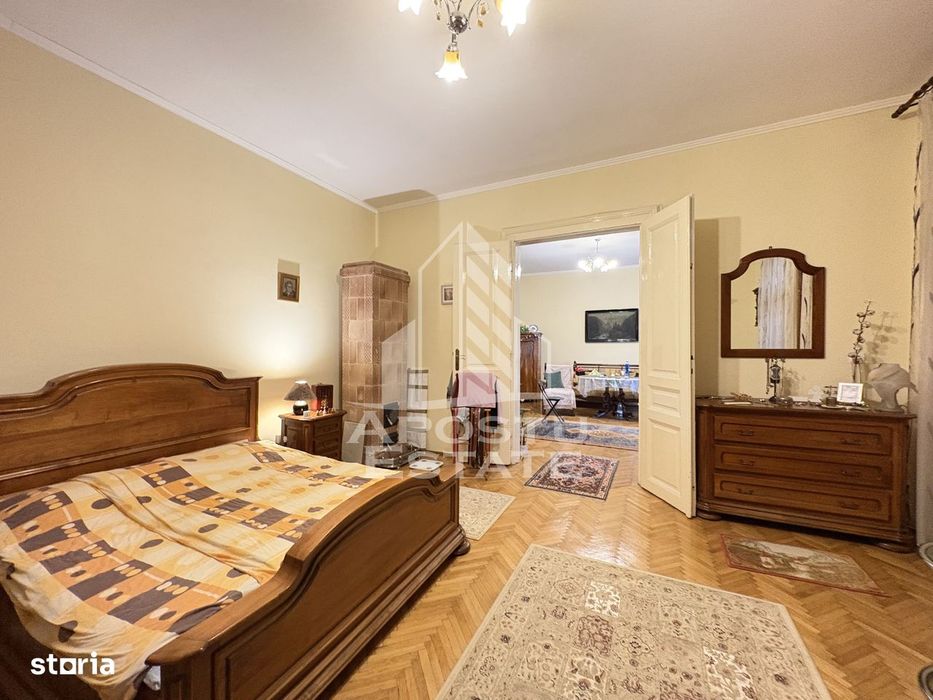 Apartament 2 camere, etaj intermediar, cu garaj in cladire reabilitata — fotografia 3