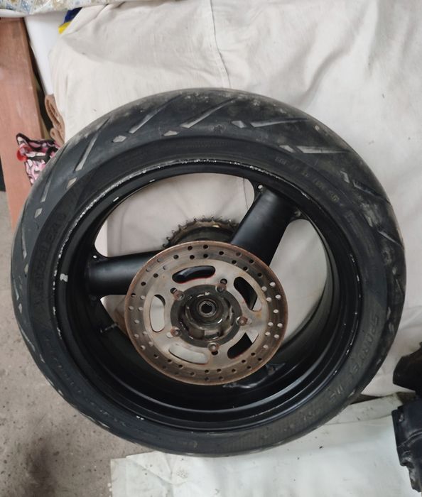 Продам запчасти на мотоцикл.