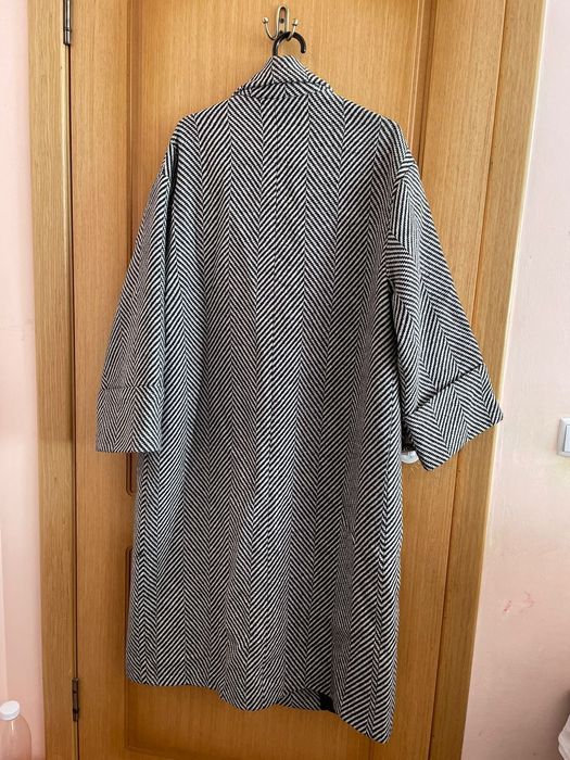 Продам демисезонное пальто