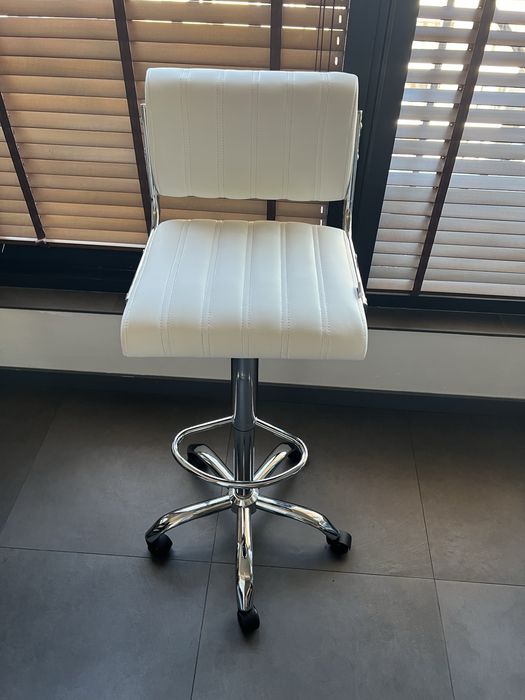 Бар стол на колелца City с 24м гаранция и безплатна доставка до офис