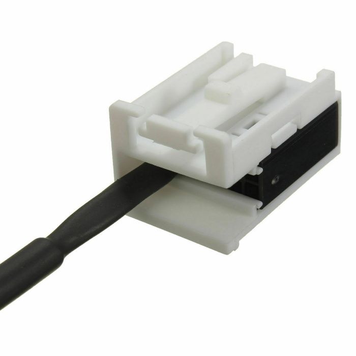 Aux кабел адаптер за Mercedes W169 W245 W203 W209 X164 и др.