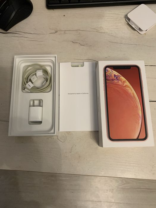 Продам iphone xr 128gb
