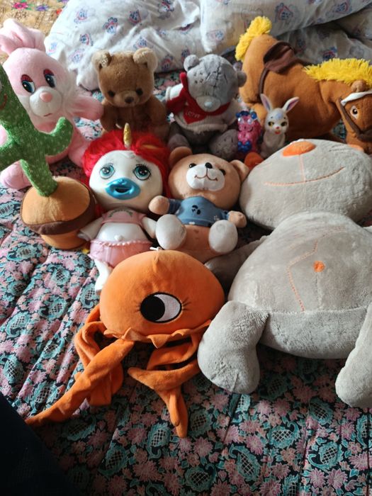 Игрушки разные отдам