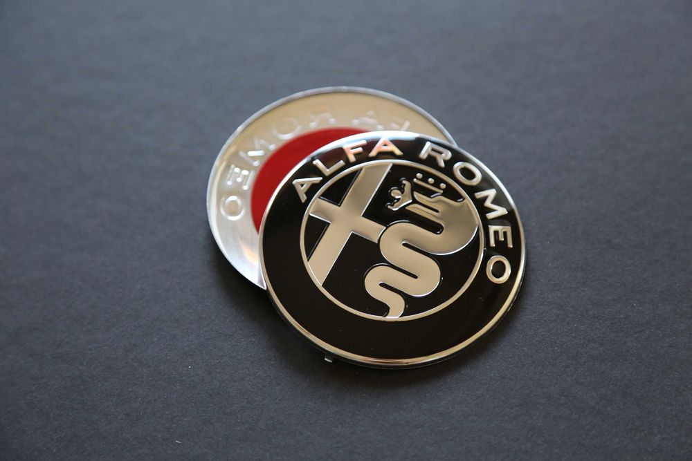 Stema siglă emblema Alfa Romeo 74mm