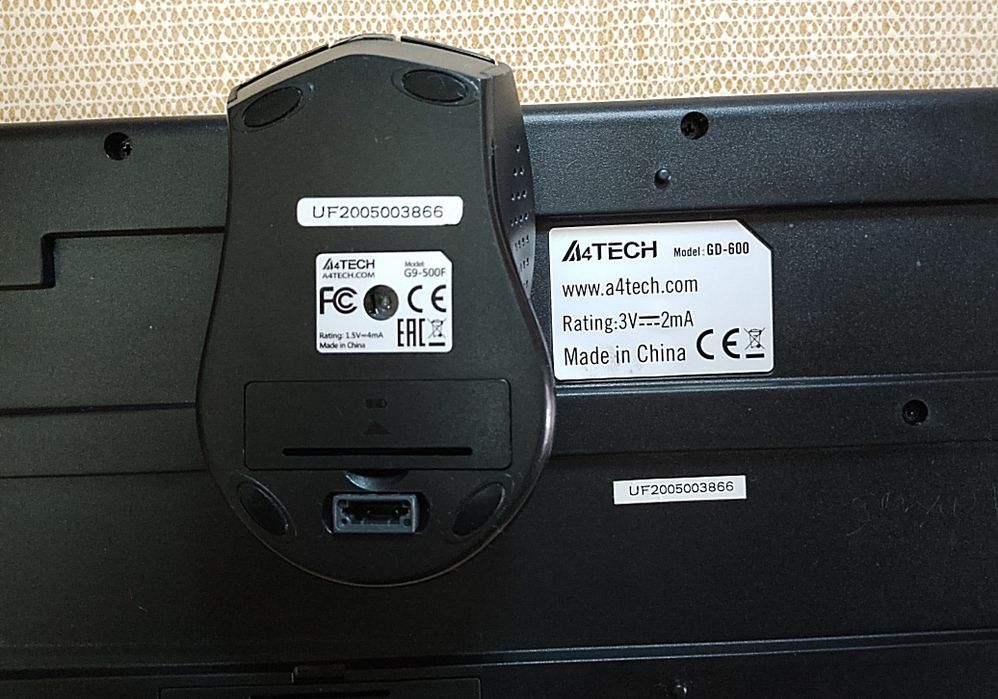 Продаю комплект: беспроводную клавиатуру и мышку А4 TECH