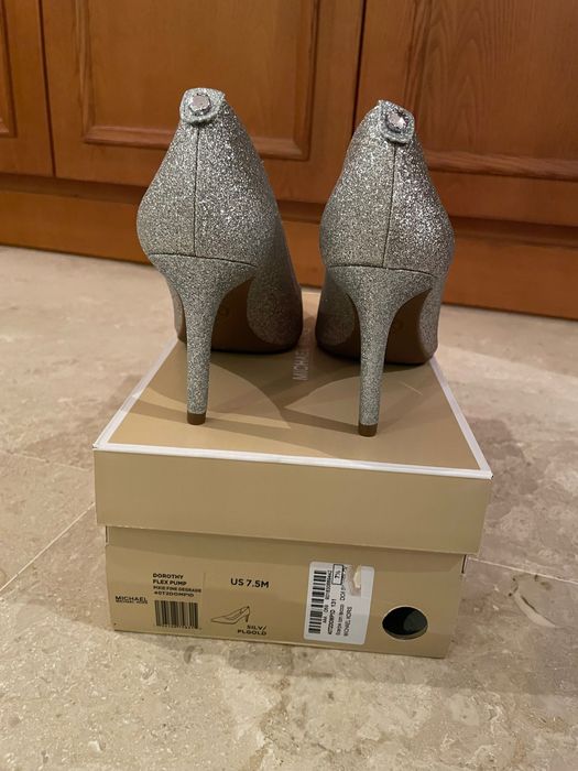 Pantofi cu toc Michael Michael Kors glitter aurii argintii 37.5