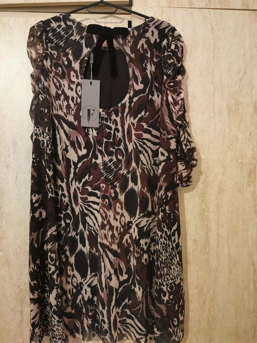 Различни празнични рокли л хл