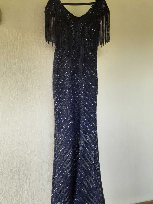 Официална рокля 40 размер